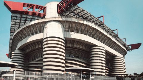I tempi per il voto in consiglio comunale della vendita di San Siro potrebbero allungarsi