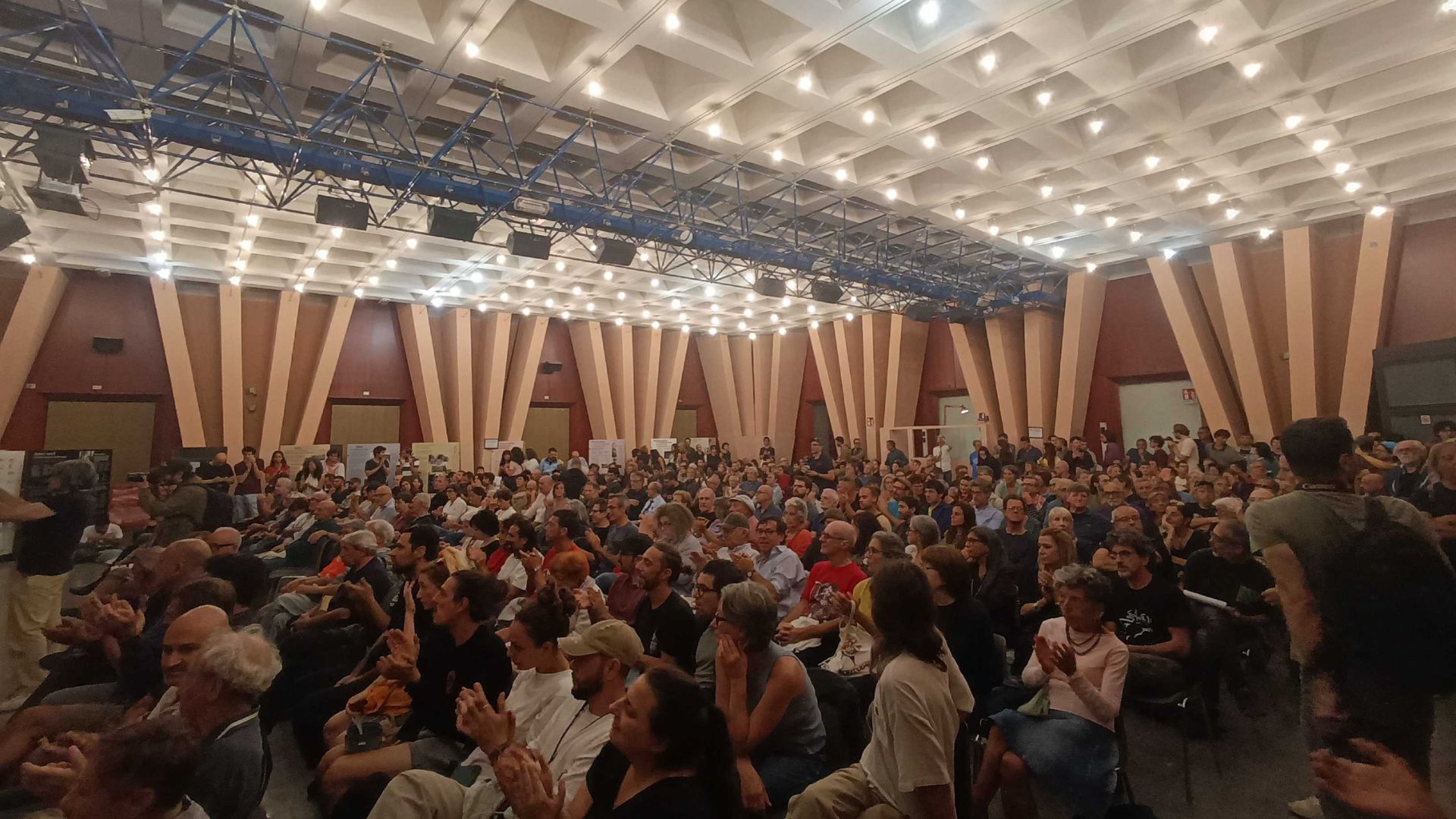 Leoncavallo, il corteo di sabato raddoppia