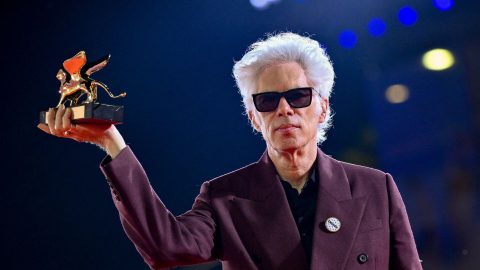 Venezia 82: Leone d’Oro a Jim Jarmusch per “Father Mother Sister Brother”