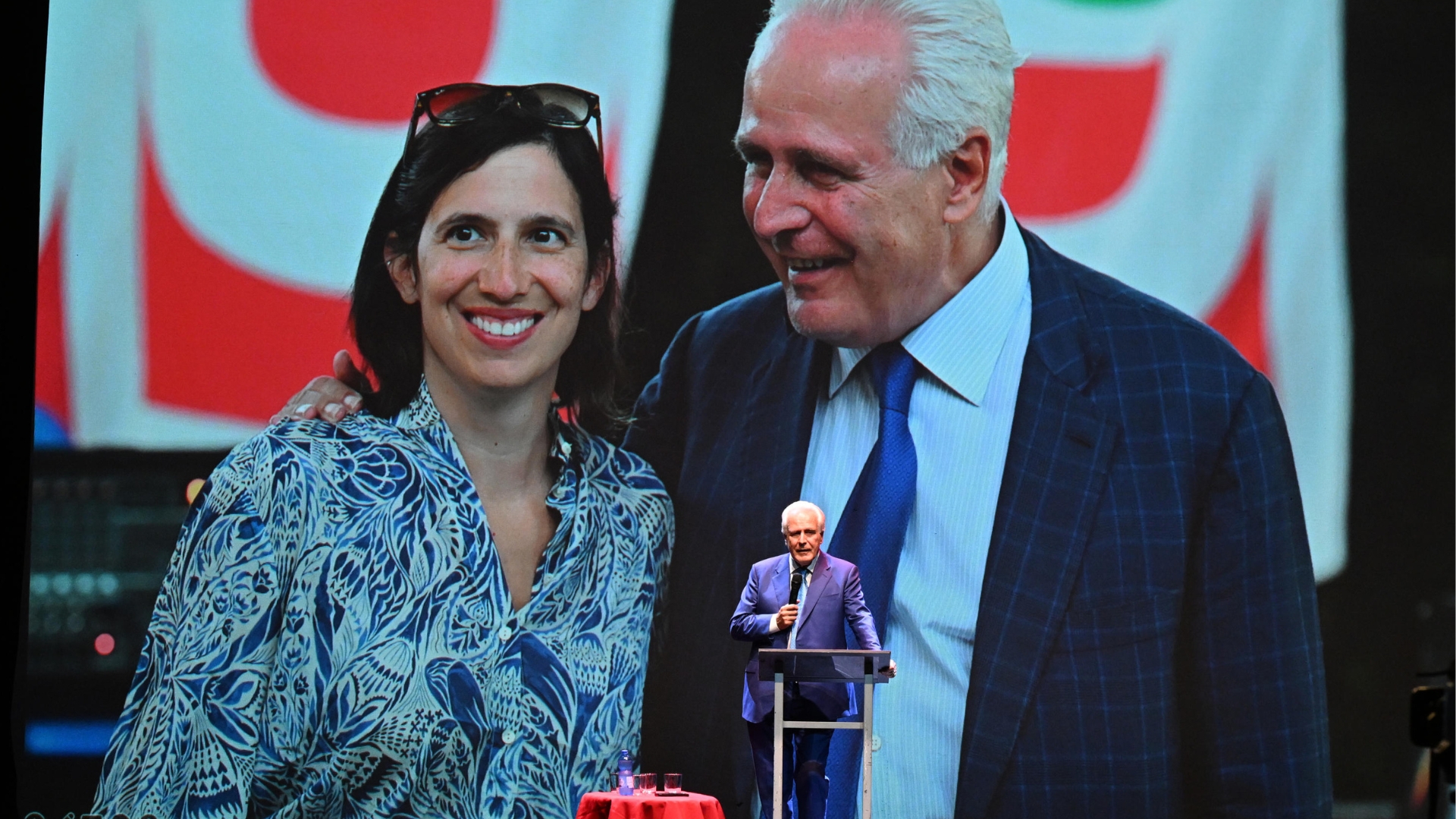 Toscana, vittoria netta per il campo largo. Ma astensione record
