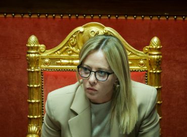 Scontro Meloni – Opposizioni. La premier 