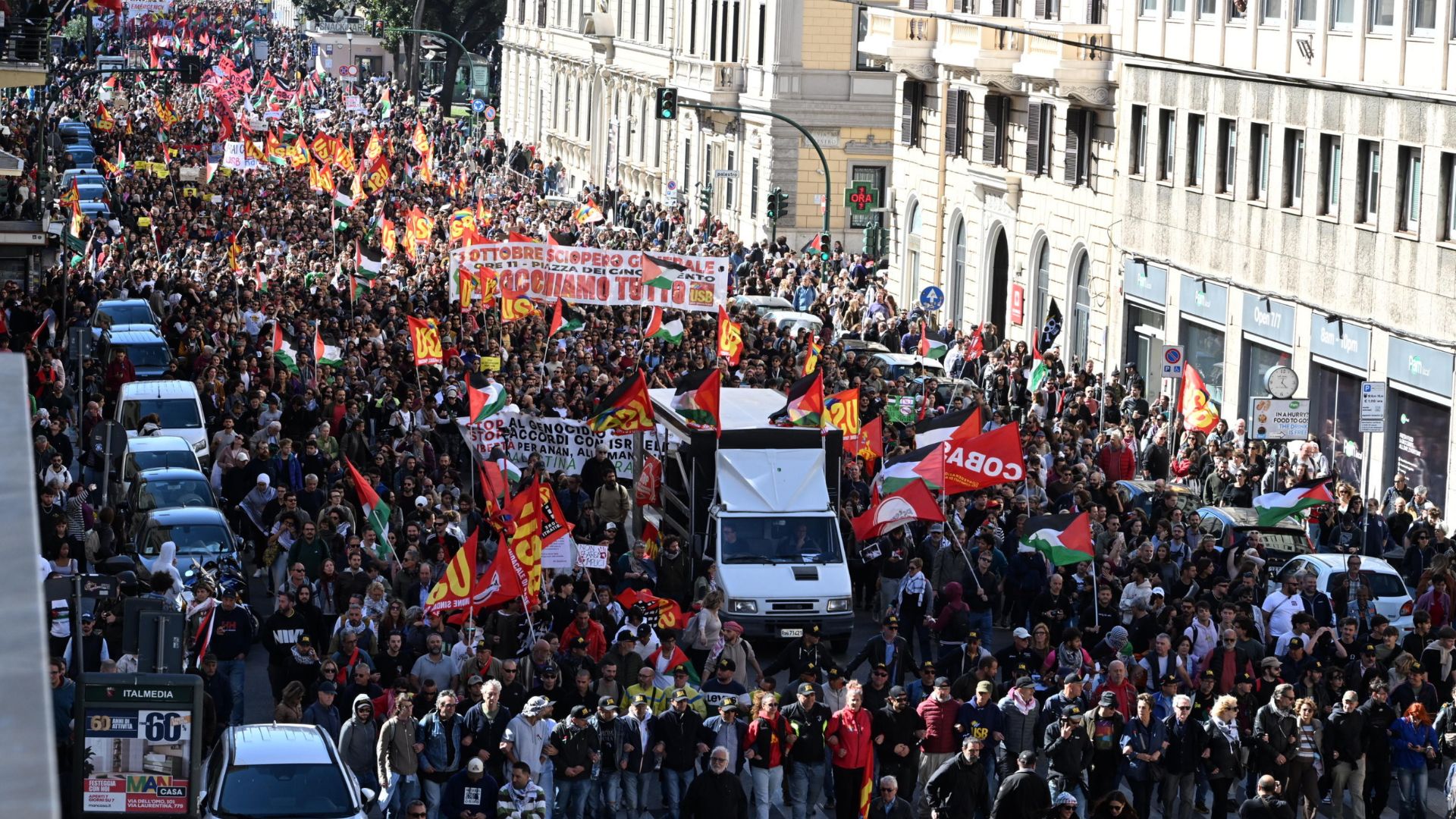 Gaza, Salvini contro lo sciopero: minacce e insulti a sindacati e manifestanti