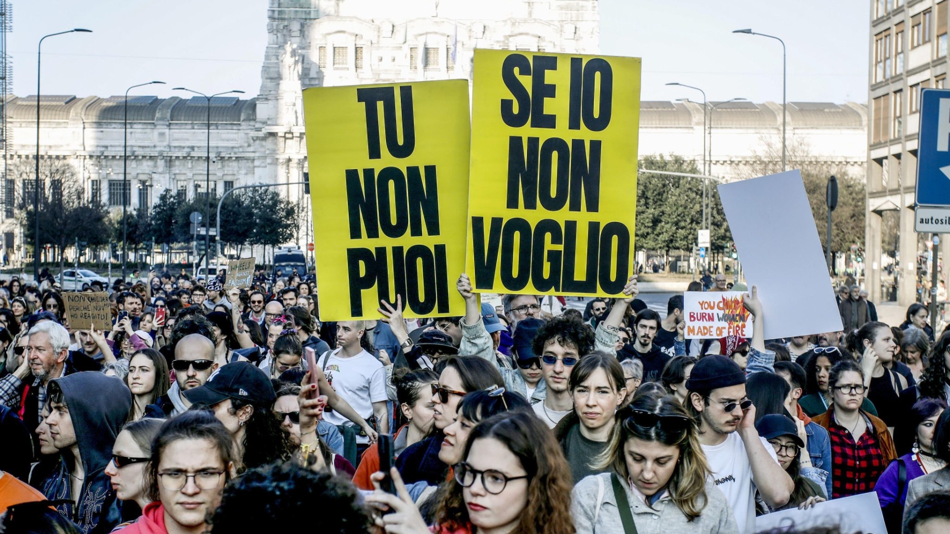 25 novembre, contro la violenza sulle donne non basta il codice penale