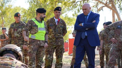 Difesa. Il Governo vuole introdurre la leva volontaria