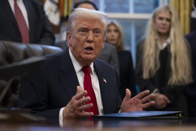 Trump travolto dal caso Epstein. Presto alla Camera il voto per rivelare tutti i documenti