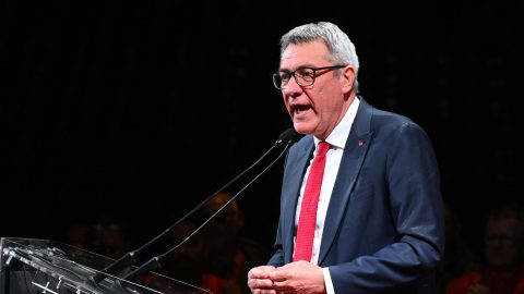 Manovra, sciopero Cgil. Meloni irride il sindacato: