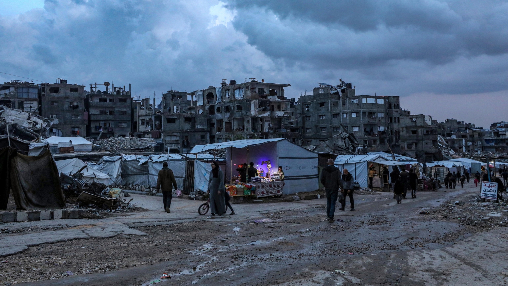 A Gaza le disgrazie non arrivano mai sole. Nella striscia arriva la tempesta Byron