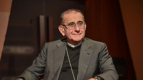 Sant’Ambrogio e le proteste in piazza. Monsignor Delpini: farsi avanti per salvare Milano