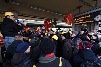 Senza salute, senza lavoro. Ex Ilva, nel vuoto del Governo scoppia la rabbia operaia