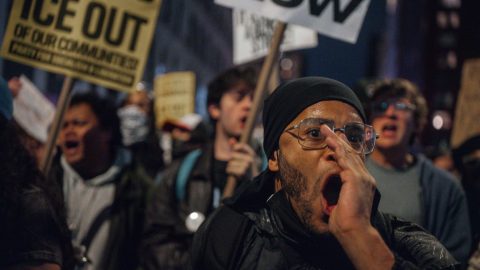 Tracciare e deportare. Come l’AI aiuta la campagna anti immigrazione dell’amministrazione Trump