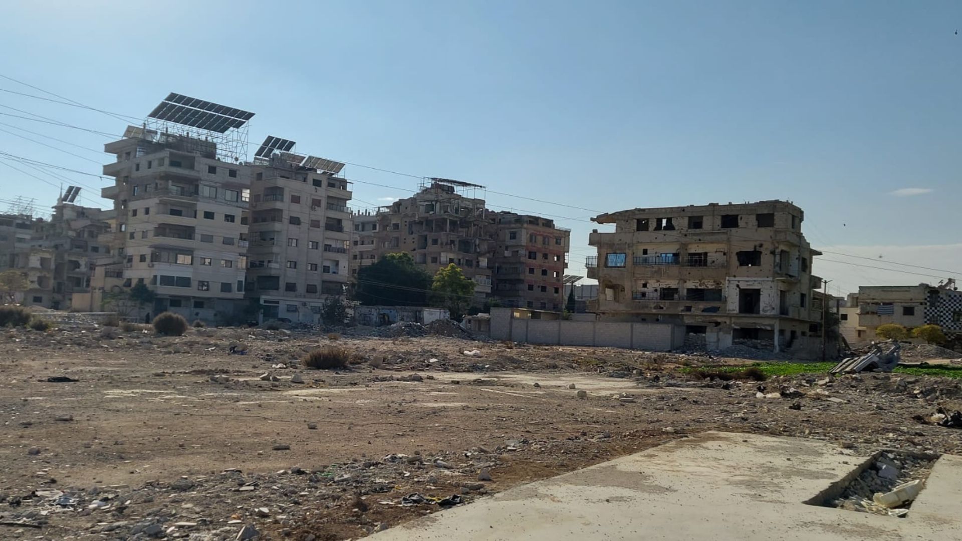 Gioia e dolore: le due facce della Siria nel primo anniversario della caduta di Assad