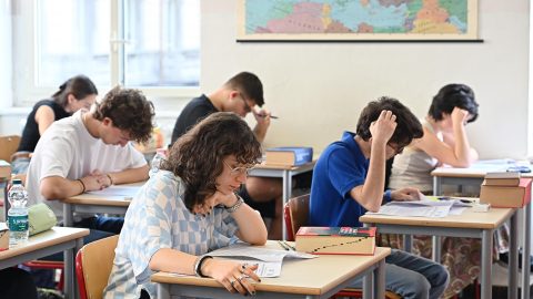 Scuola: il Governo commissaria le regioni di centrosinistra che non hanno tagliato abbastanza istituti